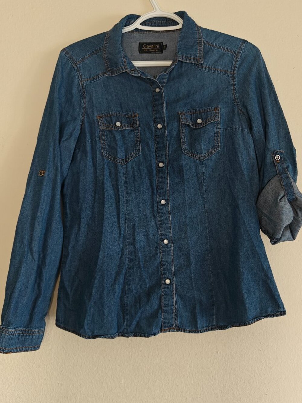 CAVALINI DENIM BUTTON ROLL TAB SLEEVE BLOUSE ( SIZE SMALL)
